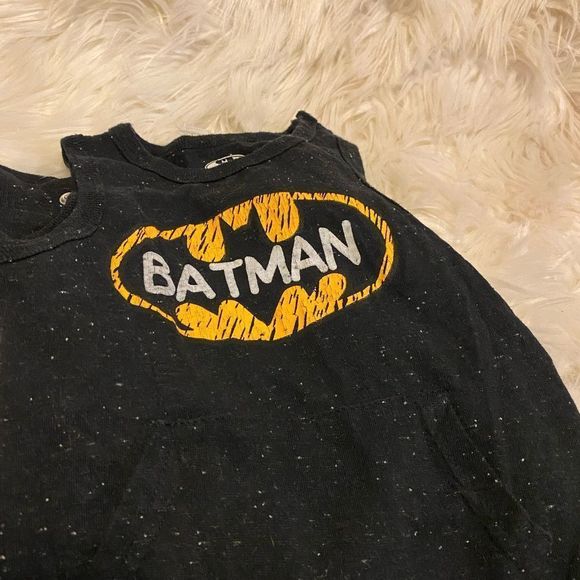 Batman Romper - Picture 4 of 6
